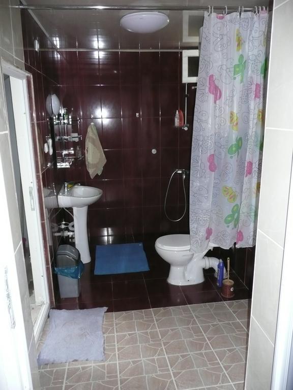 Gvirilas Sakhli Guest House Khashuri Pokoj fotografie